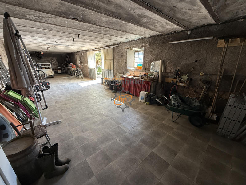 Propriété - 490 m² - 15 pièces