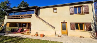 Maison - 200 m² - 10 pièces