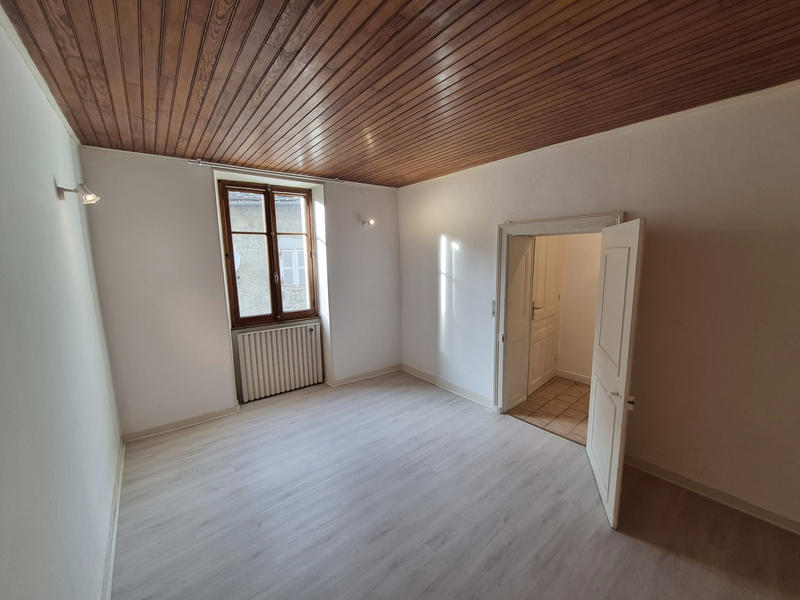 Appartement - 85 m² - 3 pièces