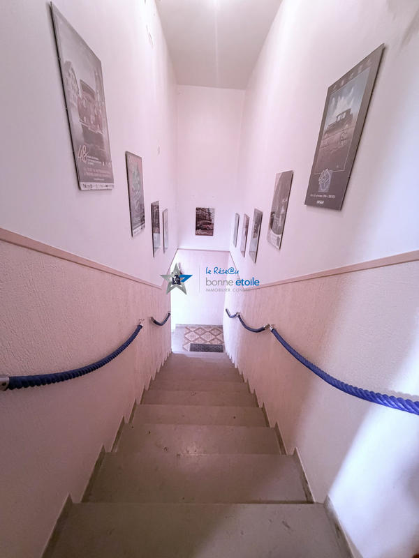 Villa - 217 m² - 5 pièces