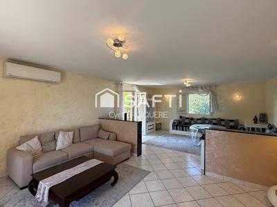 Maison - 150 m² - 5 pièces