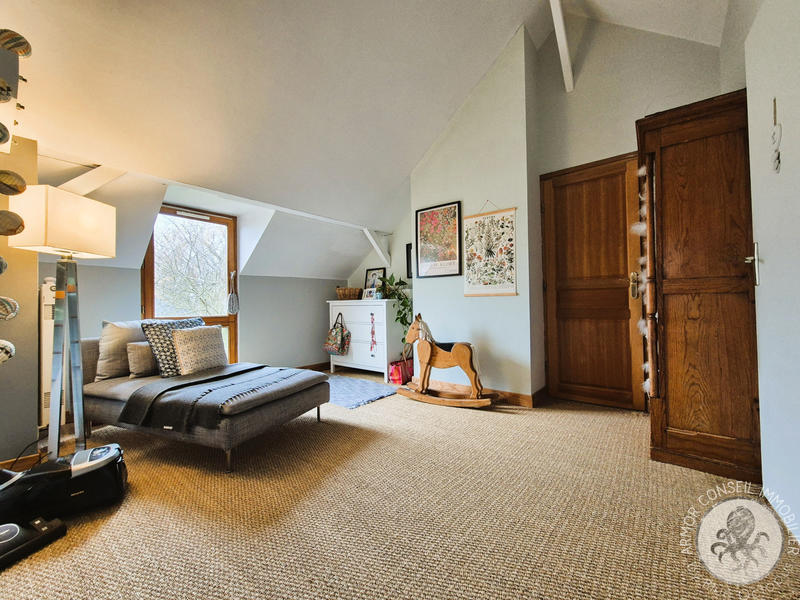 Maison - 155 m² - 8 pièces