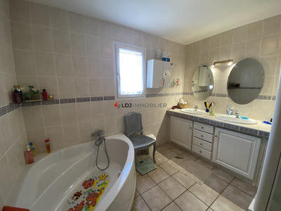 Villa - 140 m² - 5 pièces