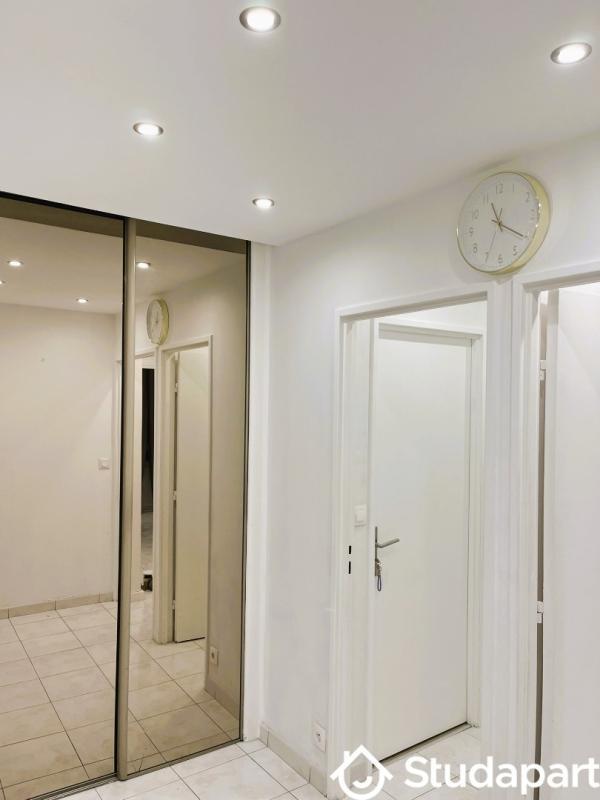 Chambre - 101 m² - 1 pièce