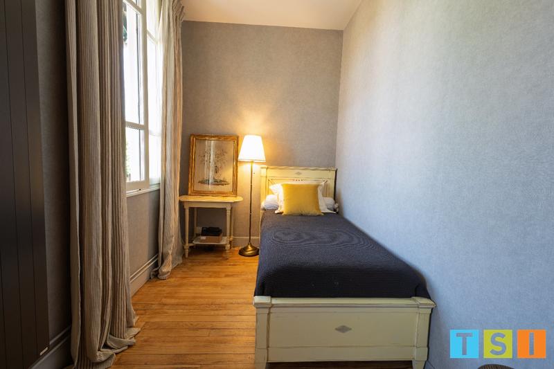 Maison bourgeoise - 140 m² - 4 pièces