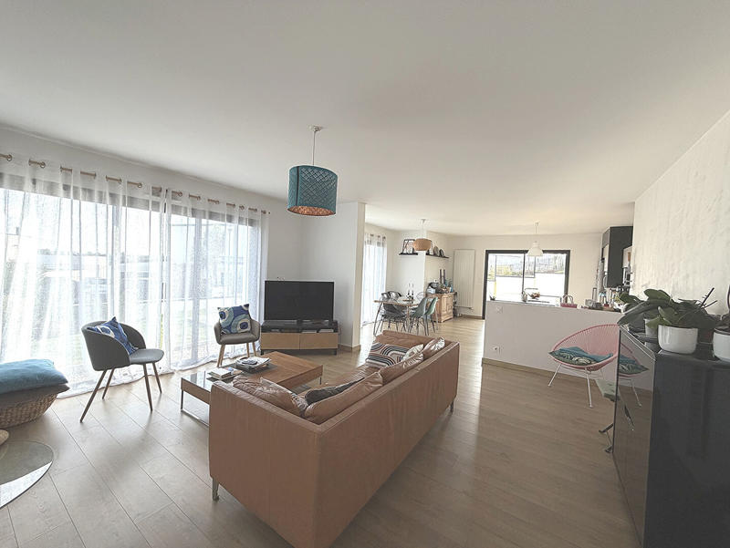 Maison - 176 m² - 7 pièces