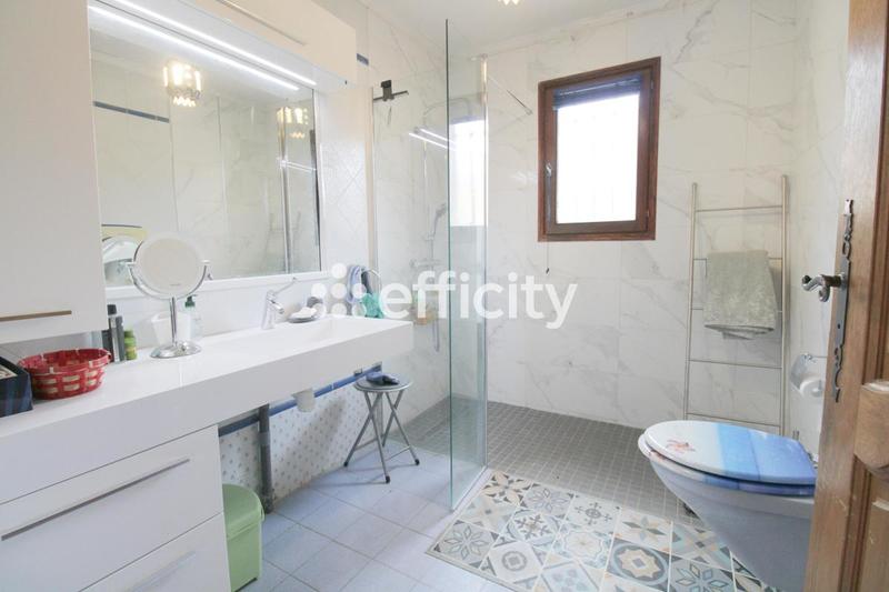 Maison - 125 m² - 6 pièces