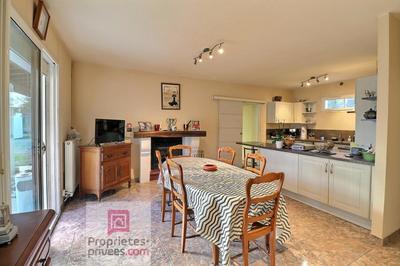 Maison - 171 m² - 6 pièces