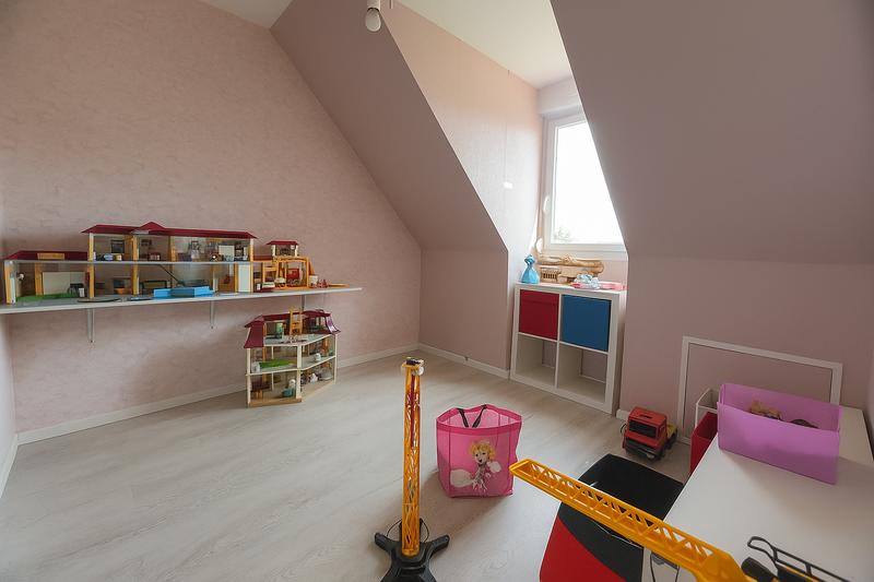 Maison - 180 m² - 6 pièces