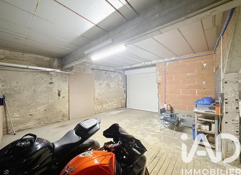 Maison - 227 m² - 8 pièces