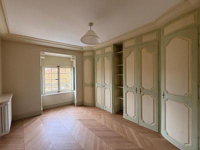 Duplex - 176 m² - 5 pièces