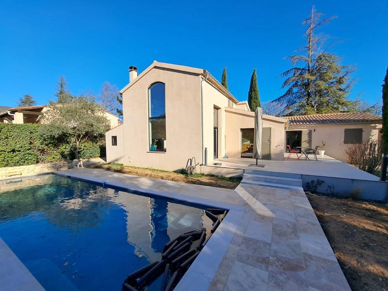 Maison contemporaine - 178 m² - 6 pièces