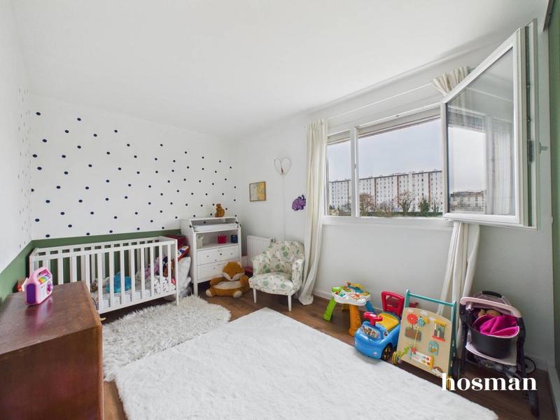 Appartement - 103 m² - 5 pièces