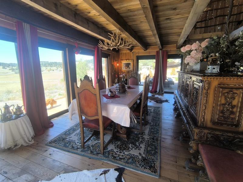 Maison - 350 m² - 10 pièces