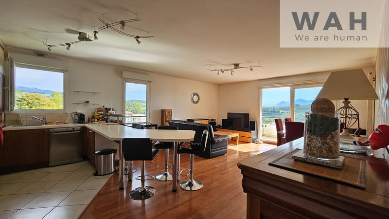 Appartement - 90 m² - 4 pièces