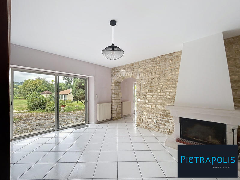 Maison ancienne - 248 m² - 7 pièces