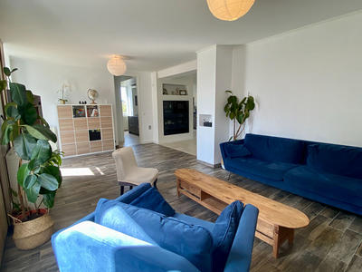 Maison - 190 m² - 9 pièces