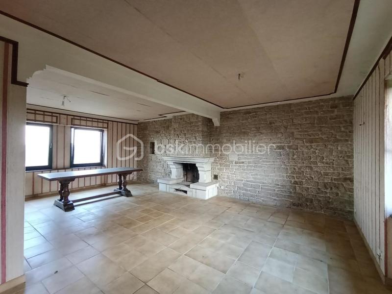 Maison en pierre - 137 m² - 6 pièces
