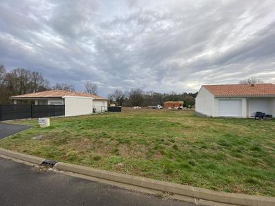 Terrain constructible - 516 m²