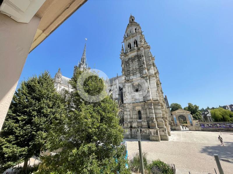 Immeuble - 343 m² - 18 pièces