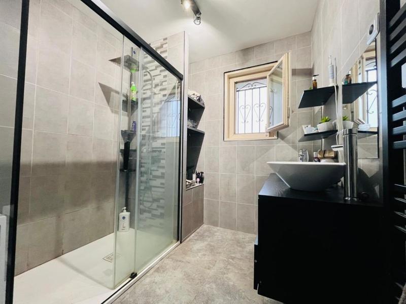 Maison - 171 m² - 7 pièces