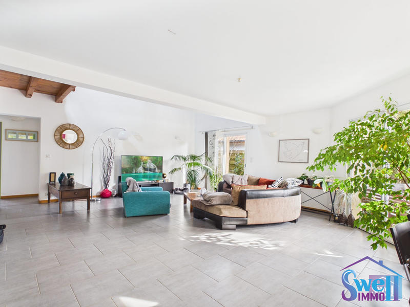 Maison contemporaine - 159 m² - 6 pièces