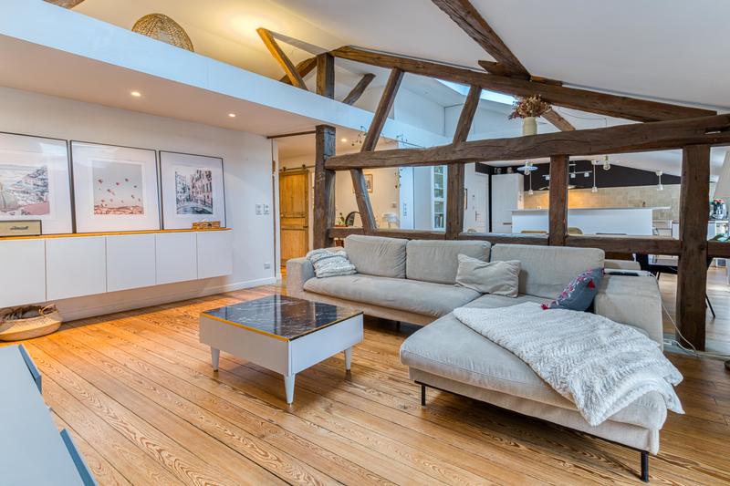 Appartement - 85 m² - 5 pièces