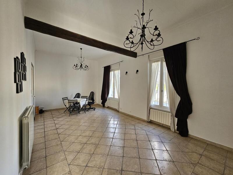 Maison - 184 m² - 6 pièces