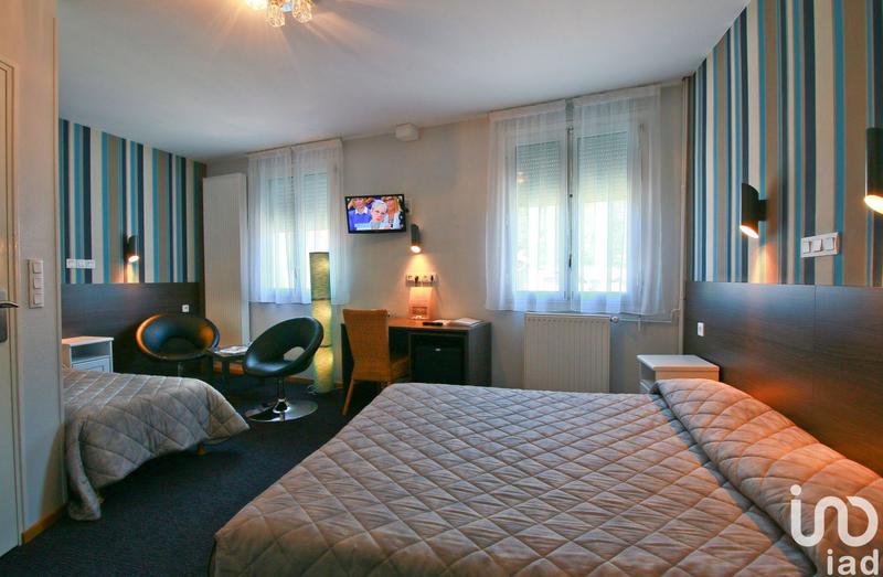 Local commercial - 1 500 m²