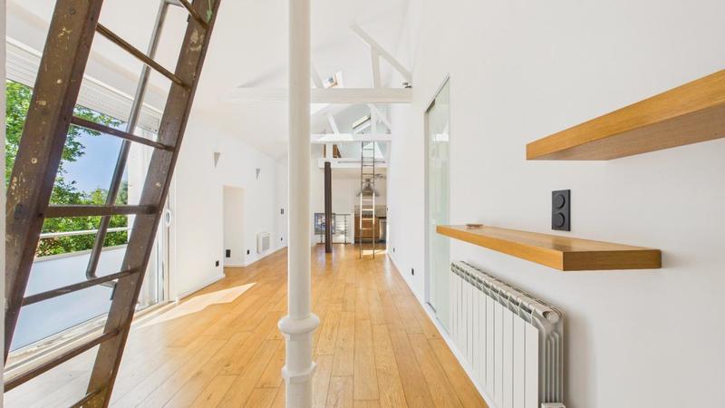 Appartement - 85 m² - 3 pièces