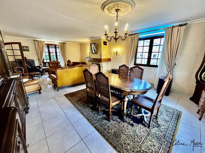 Maison - 136 m² - 4 pièces