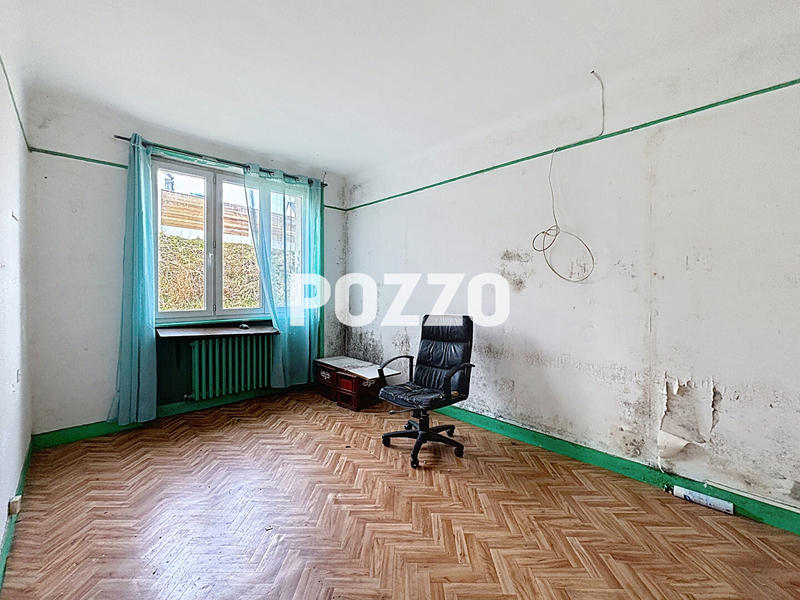 Maison - 227 m² - 12 pièces