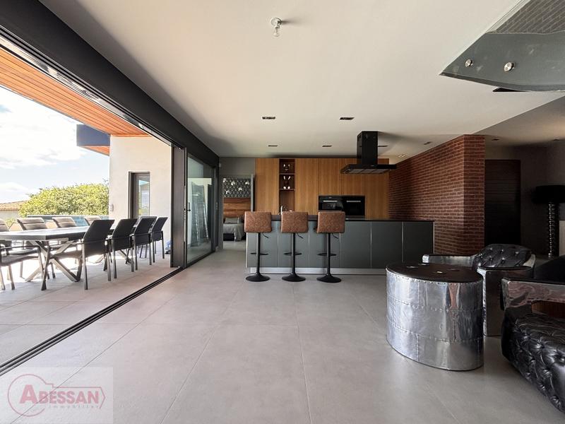 Maison contemporaine - 220 m² - 6 pièces