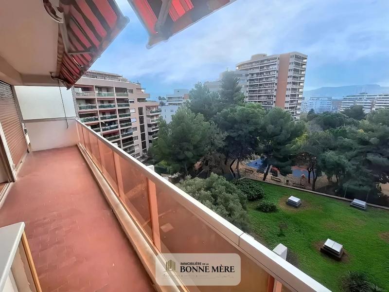 Appartement - 102 m² - 5 pièces