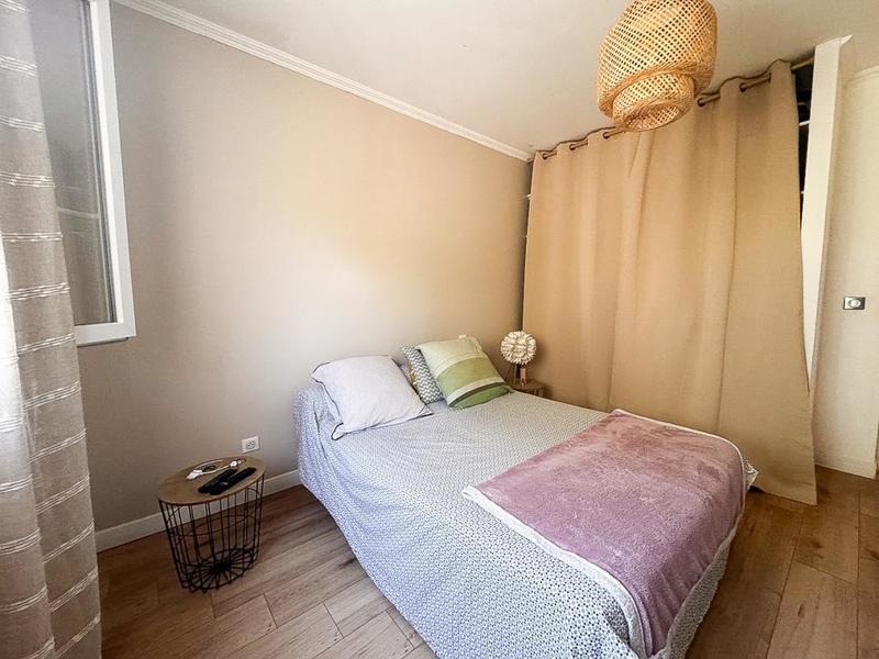 Maison - 204 m² - 9 pièces