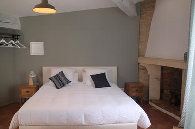 Le Hameau Fleur de Pierres Chambres d'Hôtes Murs