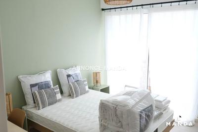 Chambre - 11 m² - 4 pièces