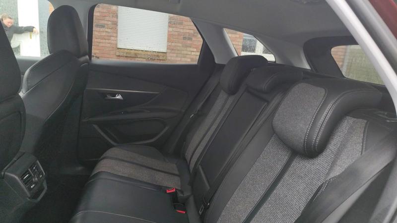 Peugeot 3008 II 1.2 PureTech 130 Allure