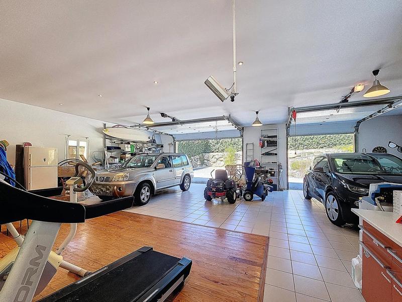 Maison - 200 m² - 8 pièces