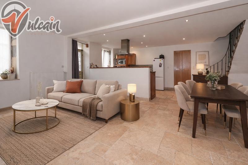 Maison - 200 m² - 6 pièces