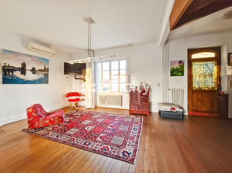 Maison - 174 m² - 5 pièces