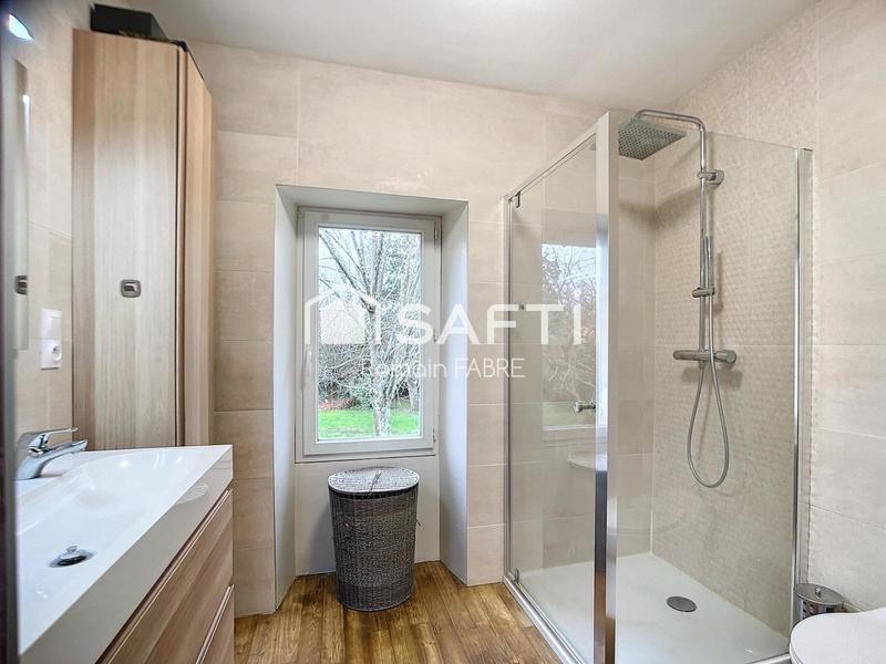 Maison - 280 m² - 8 pièces