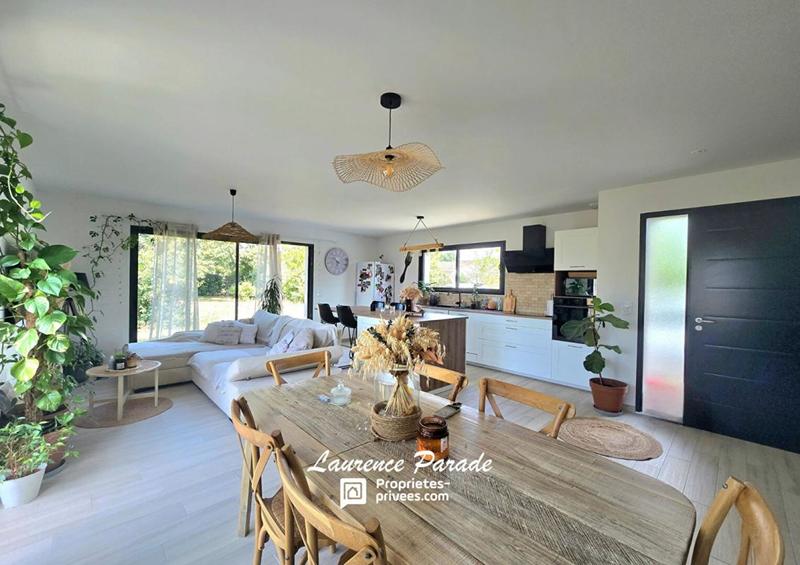 Maison - 110 m² - 6 pièces