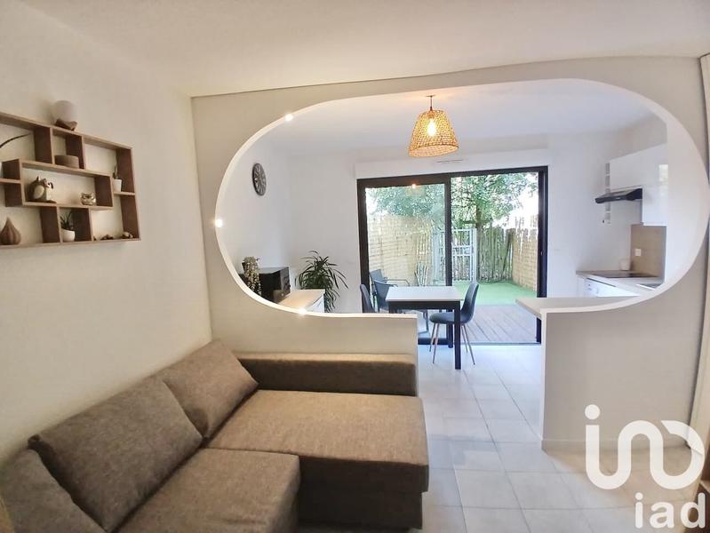 Studio - 25 m² - 1 pièce