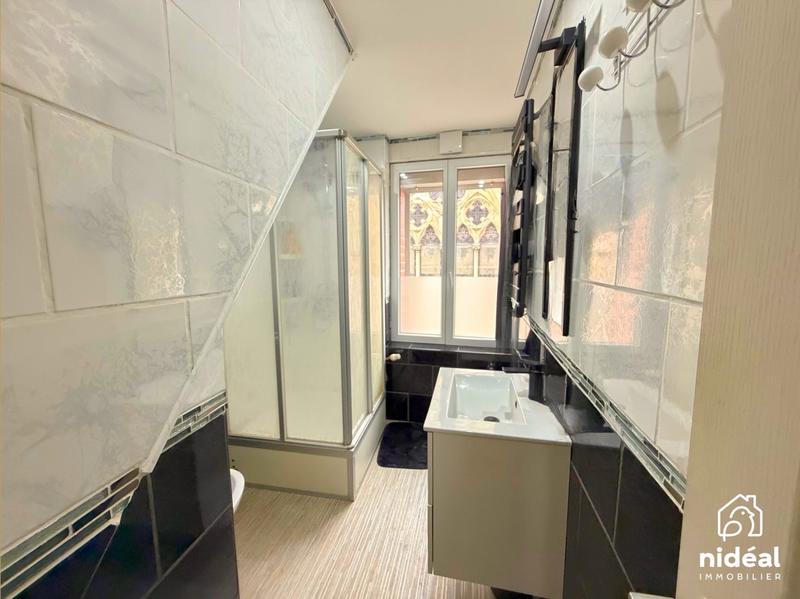 Maison - 80 m² - 6 pièces