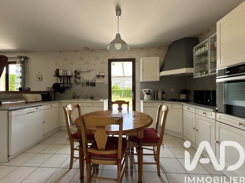 Maison - 144 m² - 8 pièces
