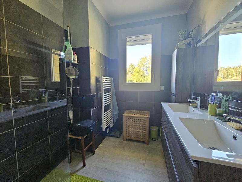 Maison - 163 m² - 5 pièces