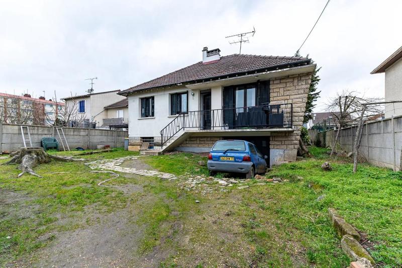 Maison - 90 m² - 3 pièces