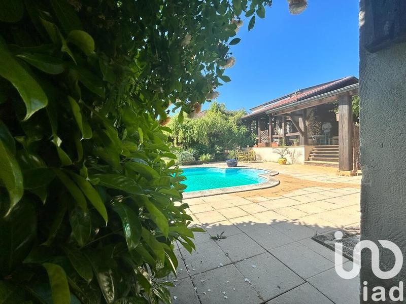 Maison - 213 m² - 7 pièces