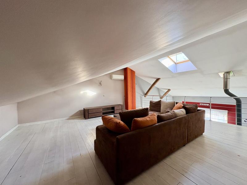 Appartement - 87 m² - 3 pièces